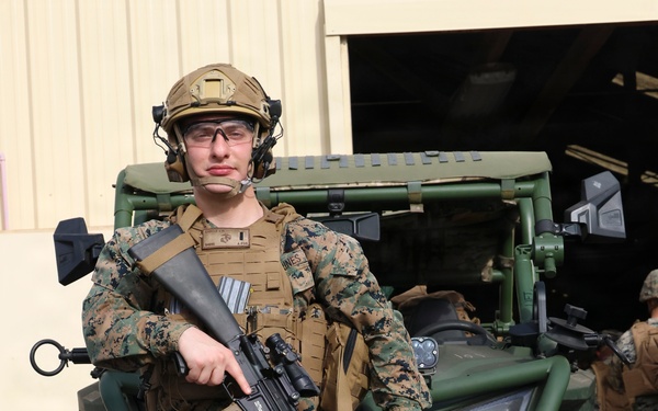 MACS-4 Marines establish simulated expeditionary airfield landing zone