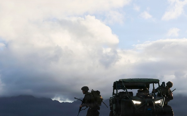 MACS-4 Marines establish simulated expeditionary airfield landing zone