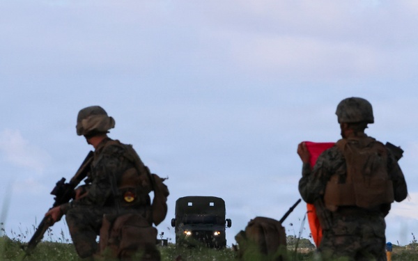MACS-4 Marines establish simulated expeditionary airfield landing zone