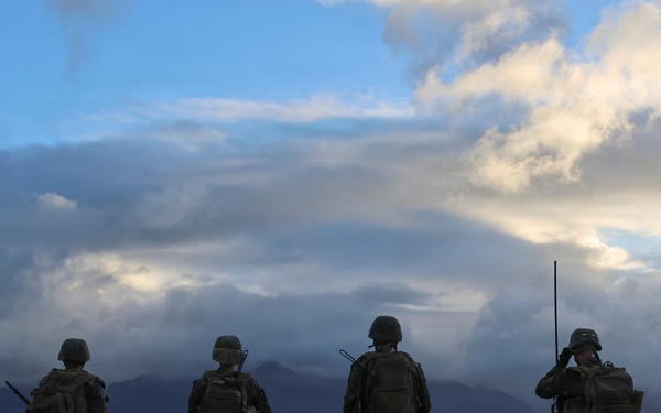 MACS-4 Marines establish simulated expeditionary airfield landing zone