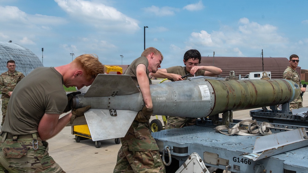 2Q Ammo Bomb Building and Loading Competition