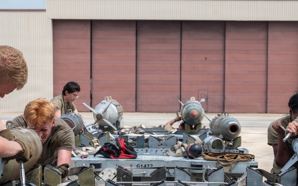 2Q Ammo Bomb Building and Loading Competition