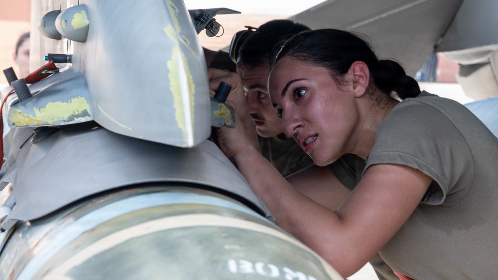 2Q Ammo Bomb Building and Loading Competition
