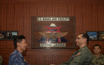 Capt. Leclerc Gives LOA to JMSDF CMC Mino