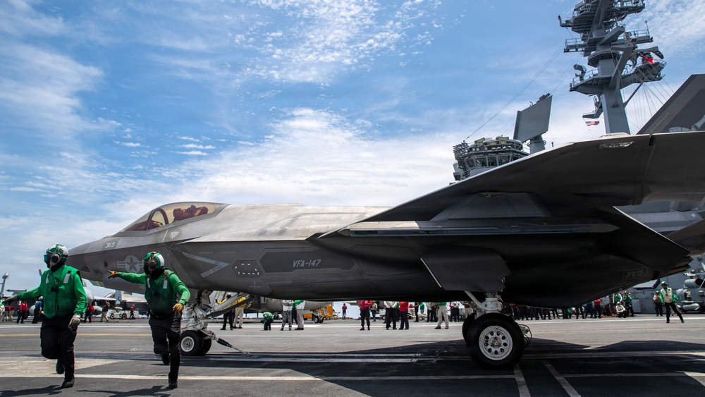 George Washington Flight Operations