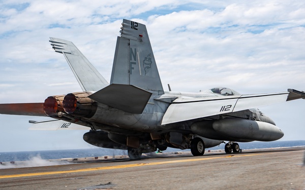 George Washington Conducts Flight Operations