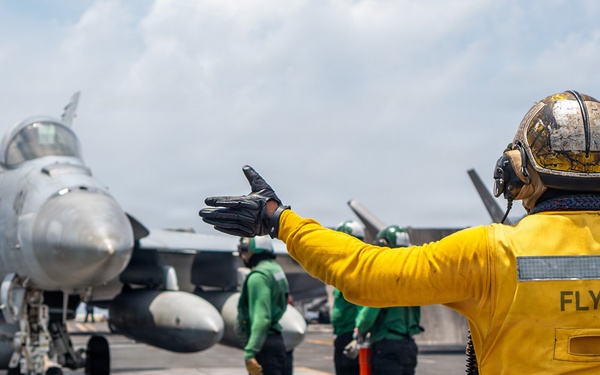 George Washington Conducts Flight Operations