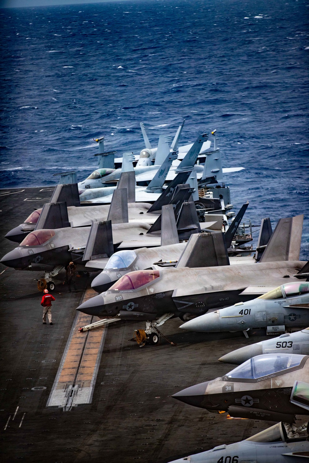 George Washington Conducts Flight Operations
