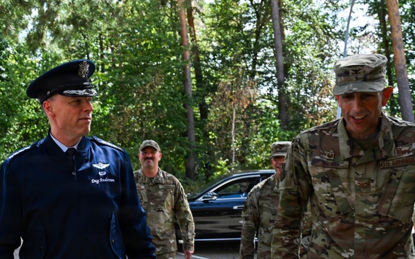 Boss Wing hosts USAFRICOM Commander