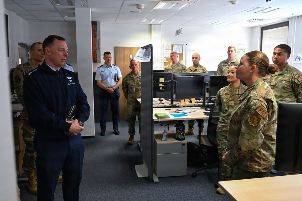 Boss Wing hosts USAFRICOM Commander