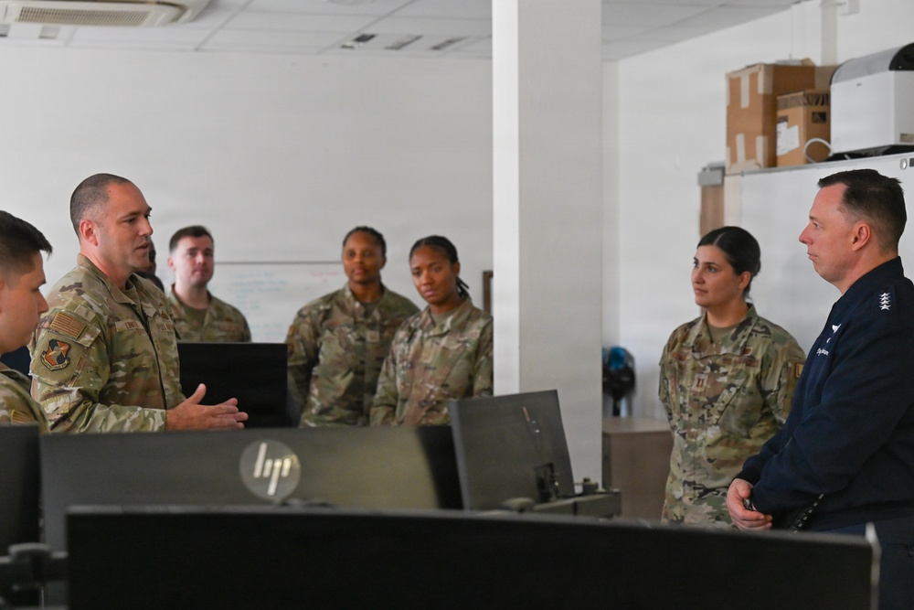 Boss Wing hosts USAFRICOM Commander