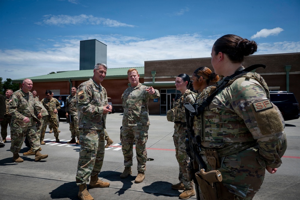 Chief of the National Guard Bureau visits Georgia National Guard Senior Leaders at the 165th Airlift Wing