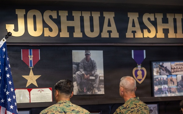 The 38th Assistant Commandant of the Marine Corps Visits Camp Lejeune