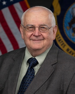 Naval Research Lab Tactical Electronic Warfare Superintendent Retires