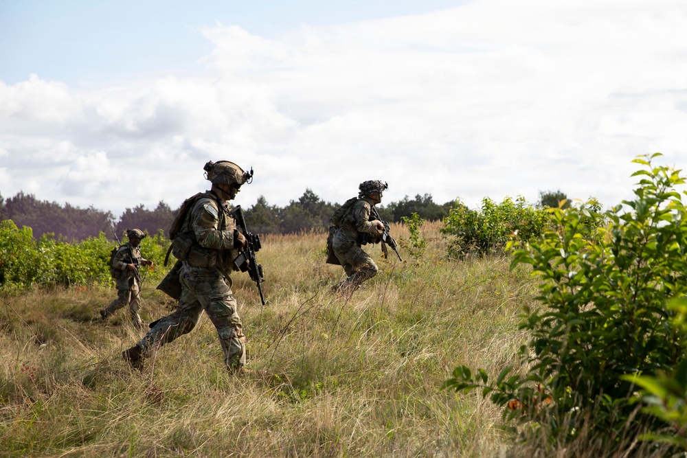 U.S. Army troops conduct live-fire exercise in Poland