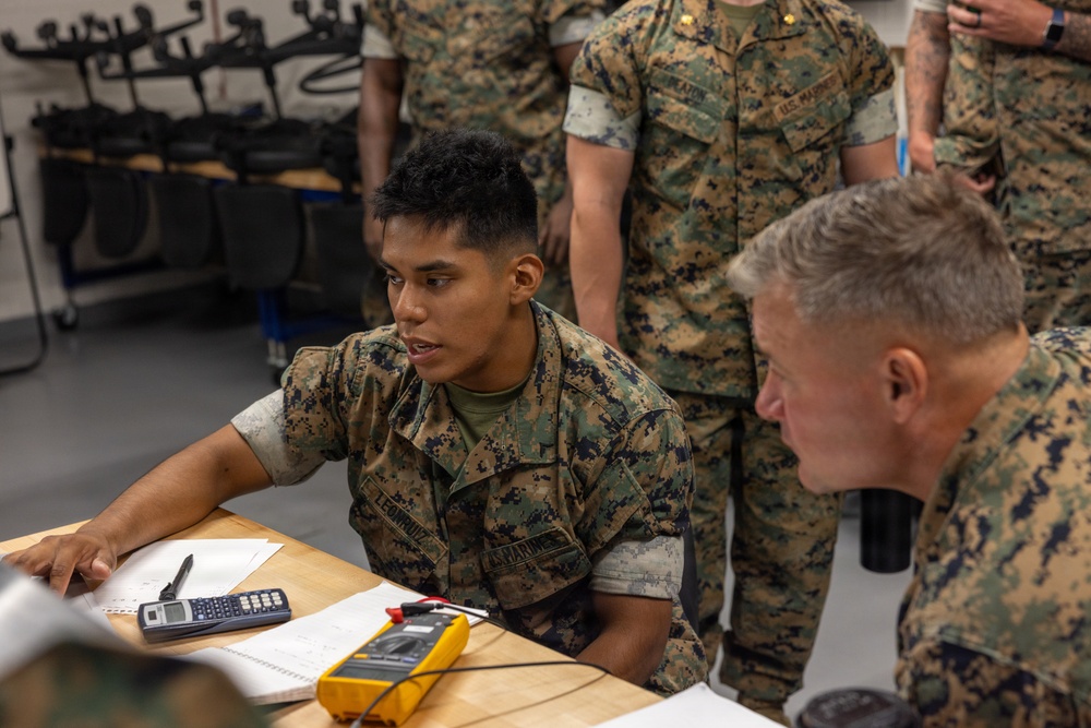 Brig. Gen. Good visits Marine Corps Engineer School
