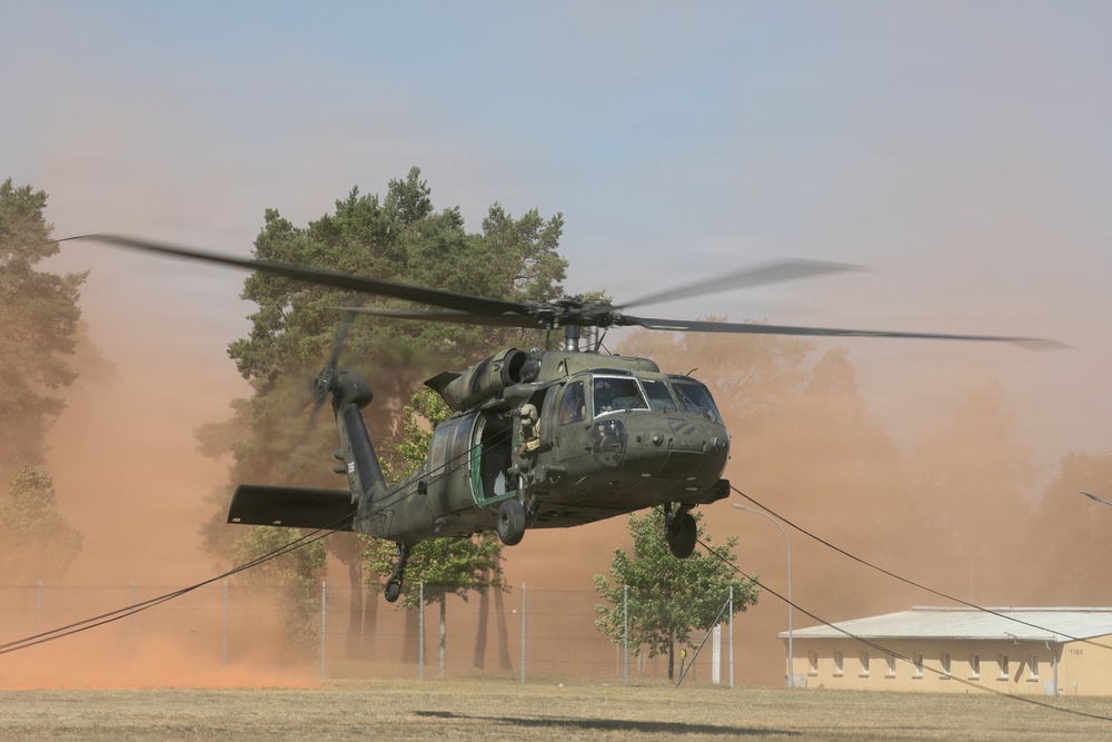 Air Assault Helicopter Rappels