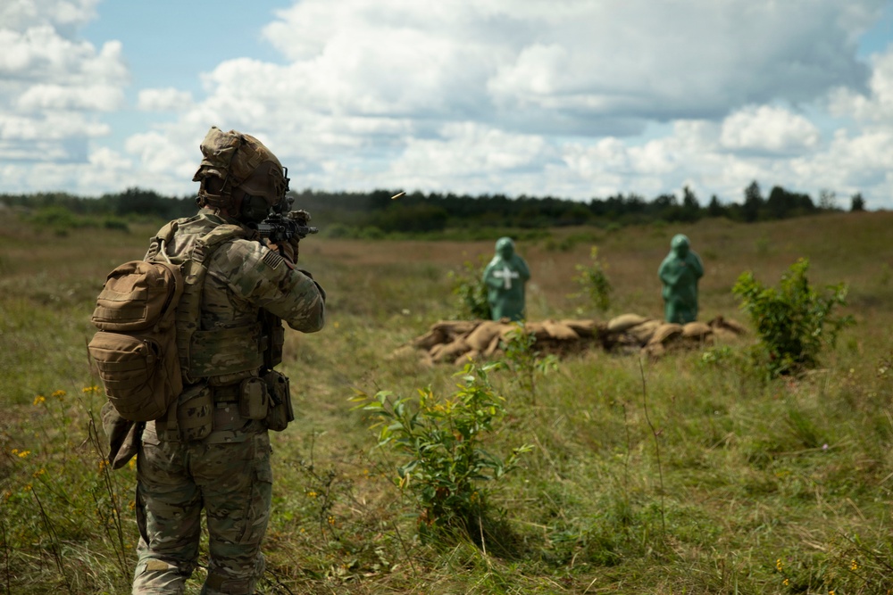 U.S. Army troops conduct live-fire exercise in Poland