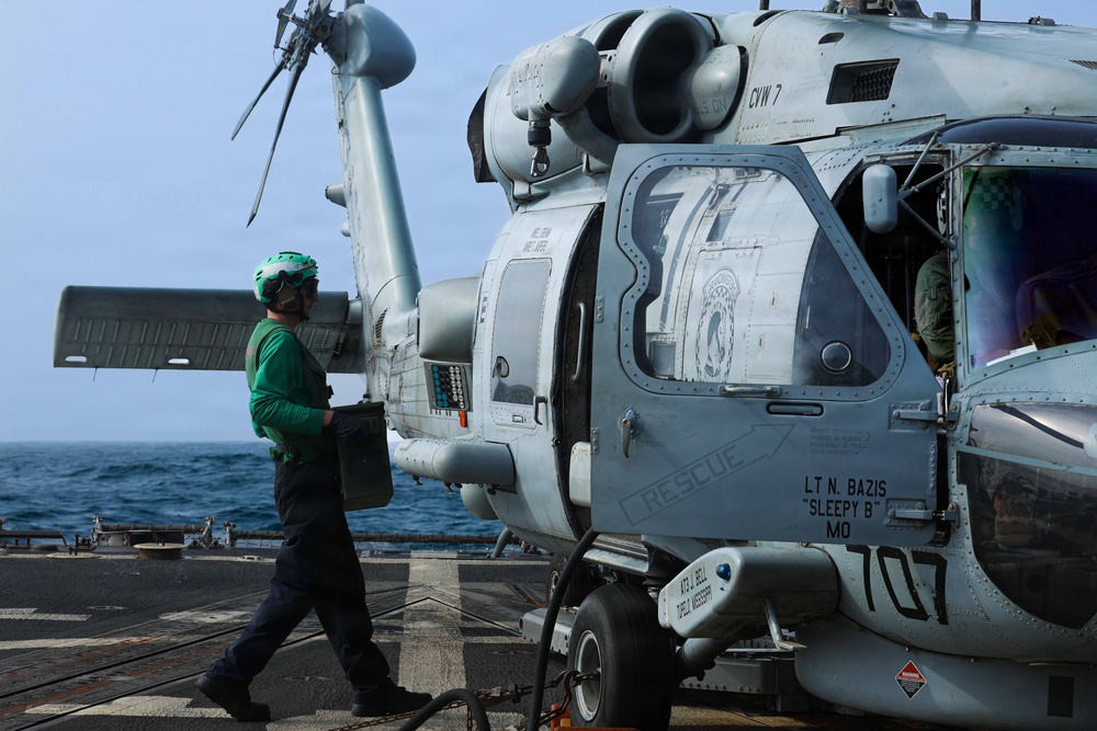 Flight Operations Aboard USS Mason (DDG 87)