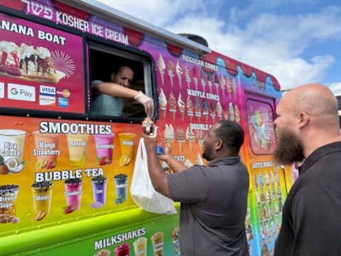 NEX Norfolk Serves More with Norfolk Food Truck Corral
