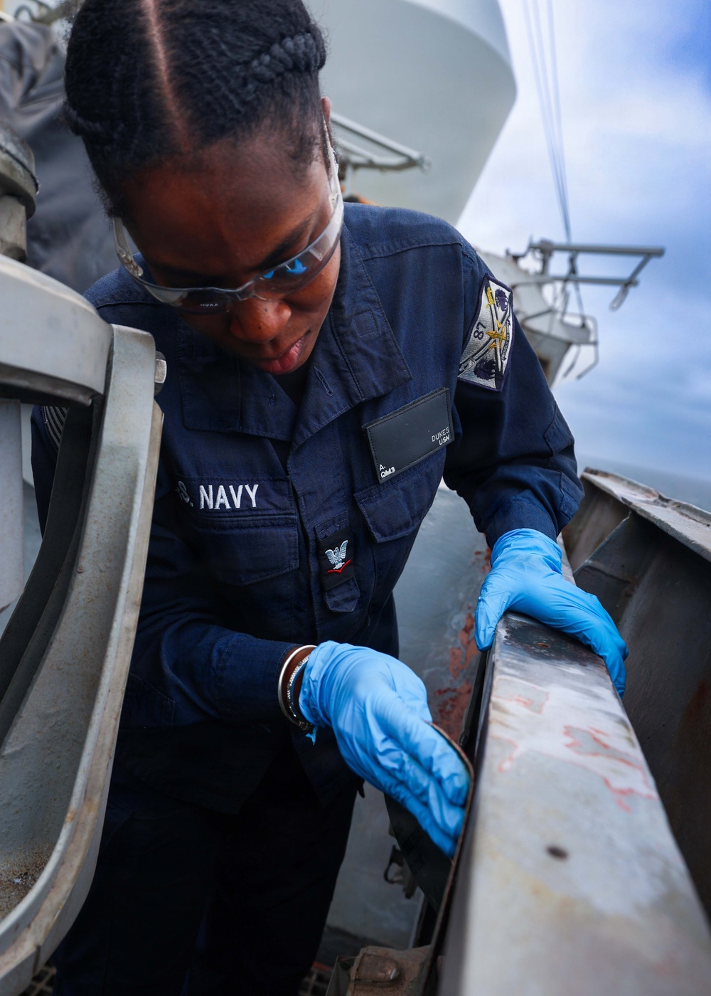 Routine Operations Aboard USS Mason (DDG 87)