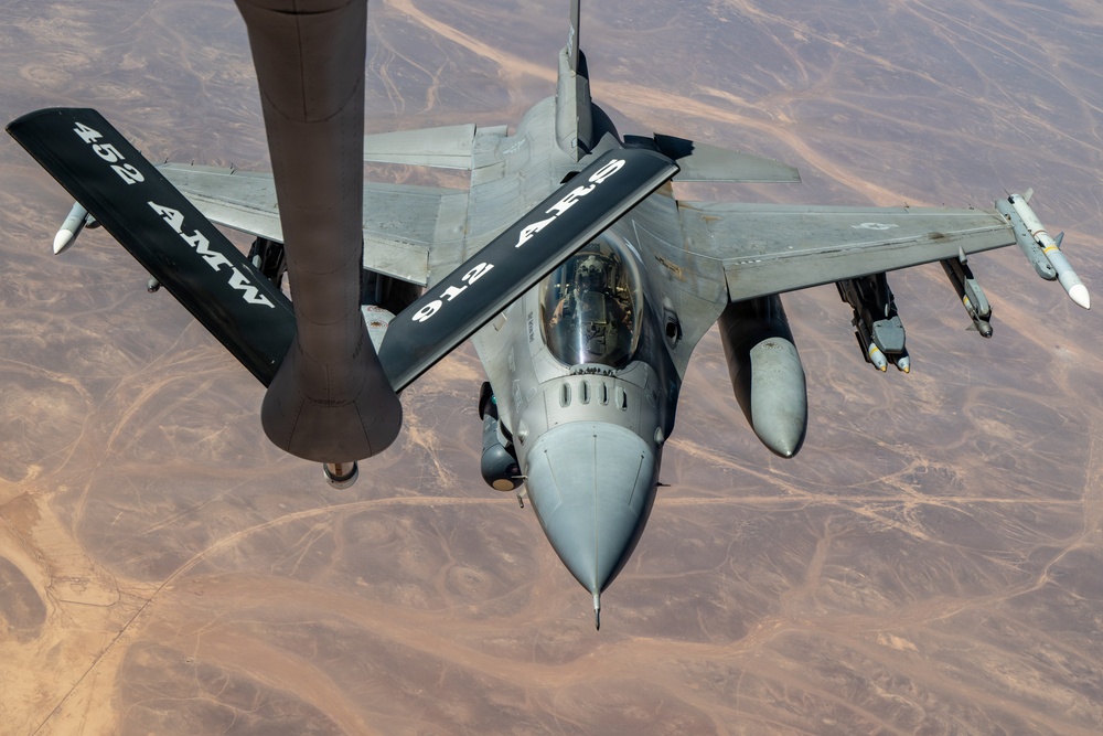 KC-135 refuels F16s for CENTCOM security