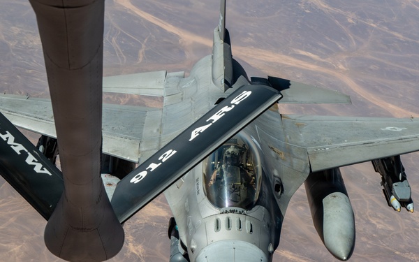 KC-135 refuels F16s for CENTCOM security