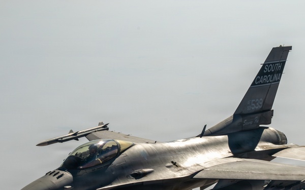 KC-135 refuels F16s for CENTCOM security