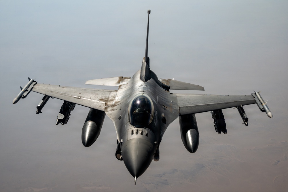 KC-135 refuels F16s for CENTCOM security