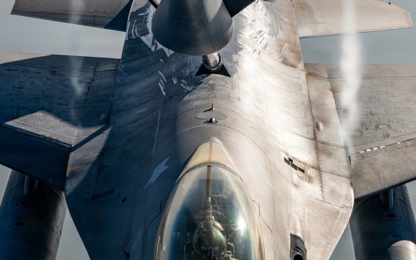KC-135 refuels F16s for CENTCOM security