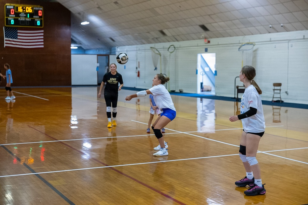 Army West Point Volleyball team holds training camp, youth clinic at Fort Indiantown Gap