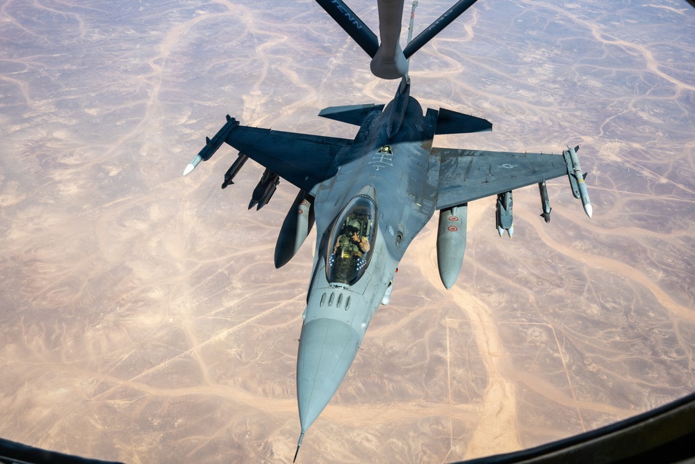 KC-135 refuels F-16s for regional security