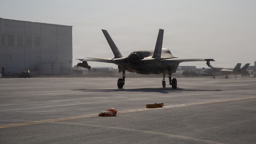 Marines conduct F35B Forward Arming and Refueling Point Operations