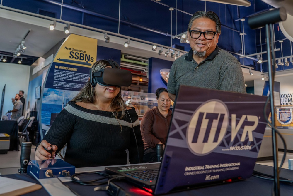 PHNSY &amp; IMF, HCC partner to showcase shipyard careers at Submarine Museum