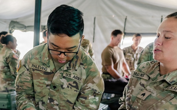 Illinois Army National Guard Medics Train in Lifesaving Canine Casualty Care