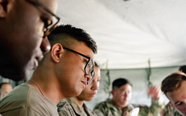 Illinois Army National Guard Medics Train in Lifesaving Canine Casualty Care