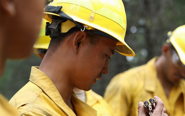 U.S. Army Soldiers support wildland fire suppression in Inchelium, WA