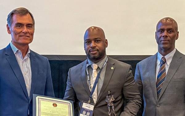 2025 Dooling Award winners redefine Navy Medicine IT excellence