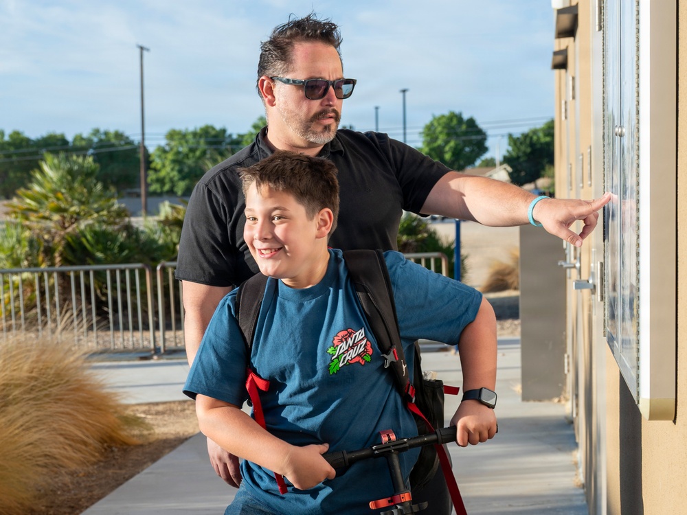 Edwards students, families check in for day one of school