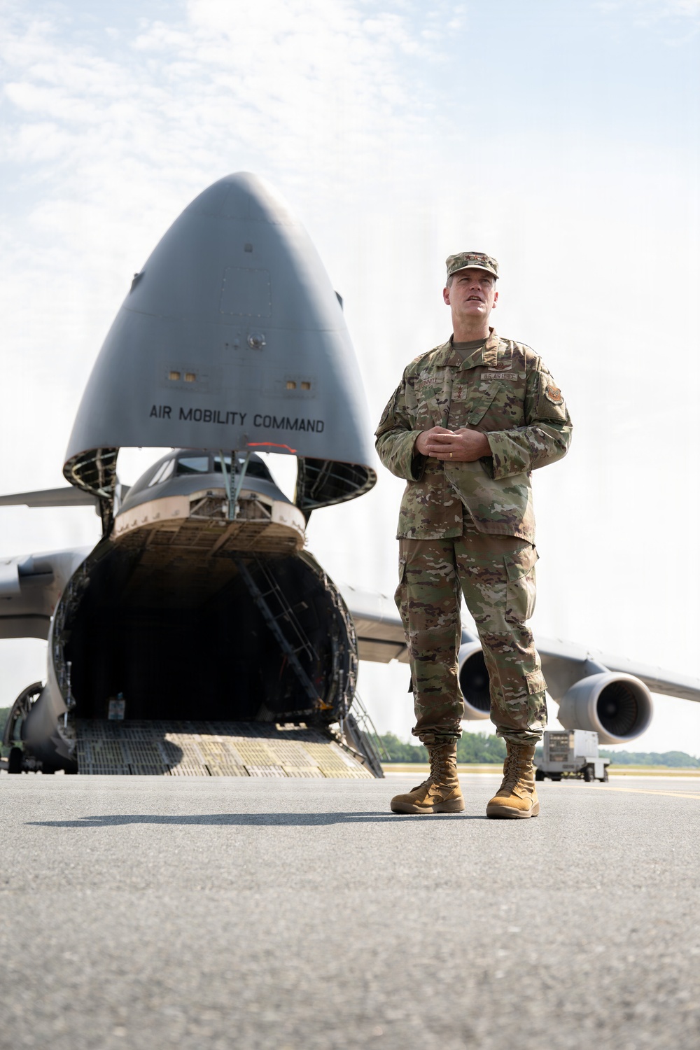 Lt. Gen. Jefferson O’Donnell, Deputy Chief of Staff, Manpower, Personnel and Services visits AFMAO