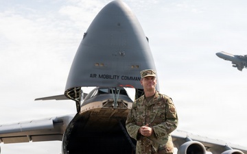 Lt. Gen. Jefferson O’Donnell, Deputy Chief of Staff, Manpower, Personnel and Services visits AFMAO
