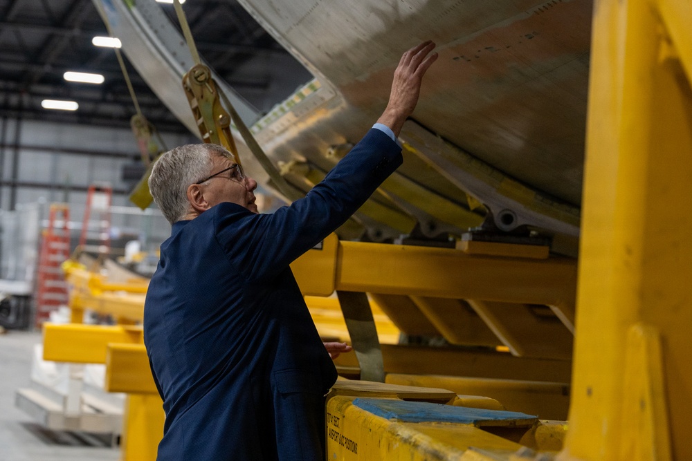 SecAF Meink visits Team McConnell