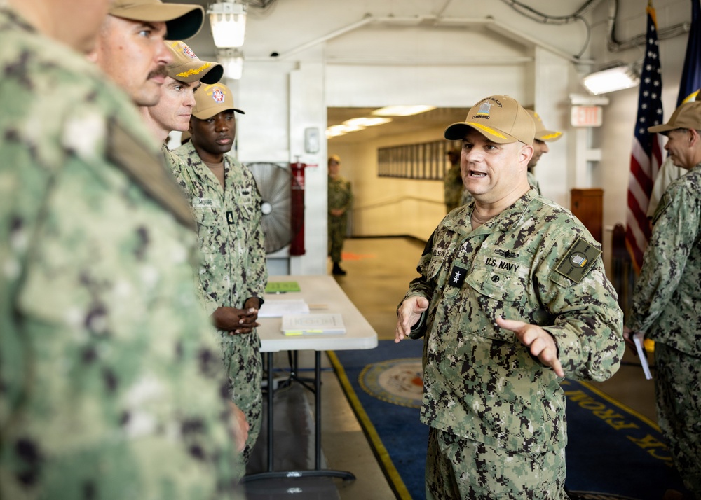 COMSC Tours USNS Comfort During COMFEX
