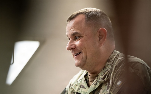 COMSC Tours USNS Comfort During COMFEX