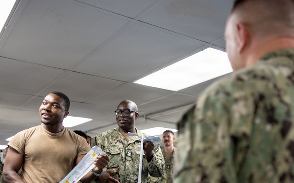 COMSC Tours USNS Comfort During COMFEX