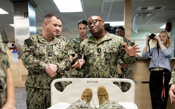 COMSC Tours USNS Comfort During COMFEX