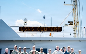 COMSC Tours USNS Comfort During COMFEX