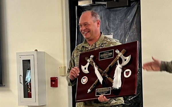 Lt. Col. Ryan Gore Receives Coveted Blackhawks Double Tomahawks Plaque