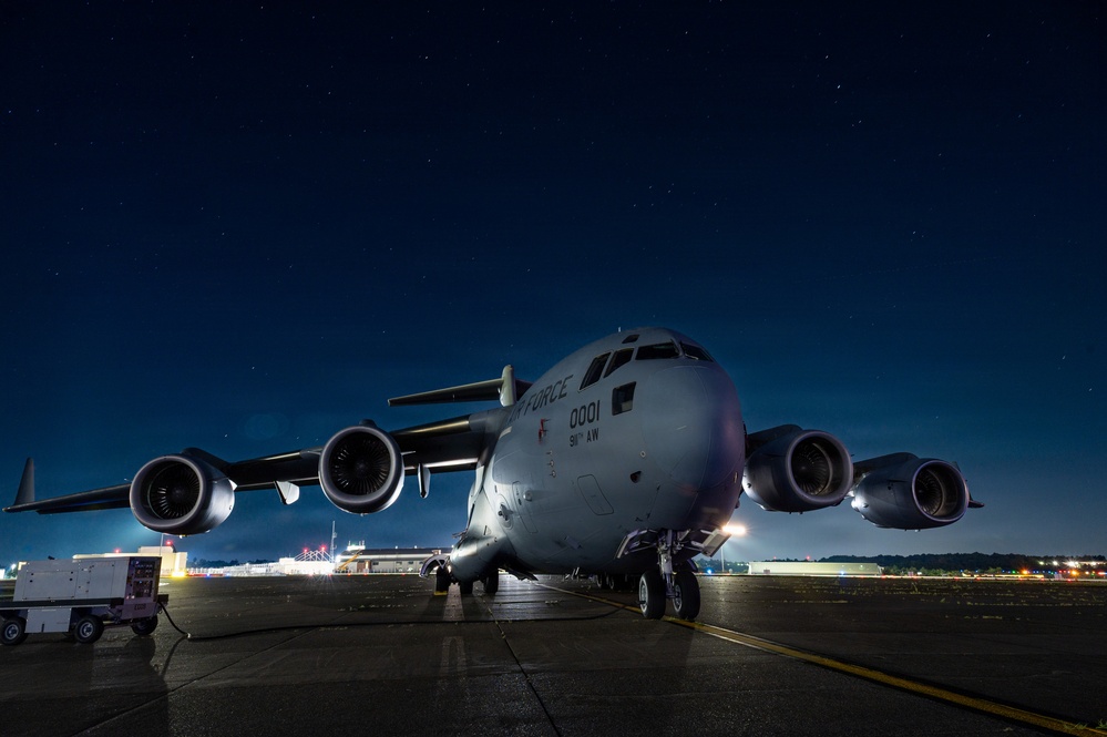 911th AW C-17 at night