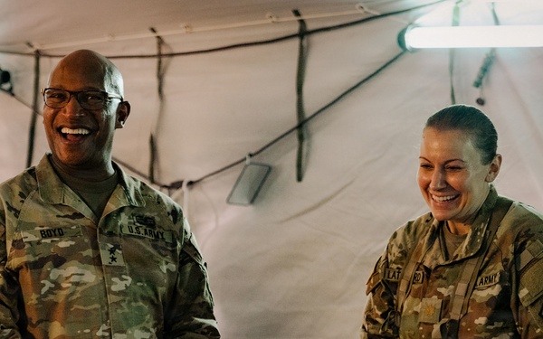 Illinois National Guard Senior Leaders Visit 108th Multifunctional Medical Battalion